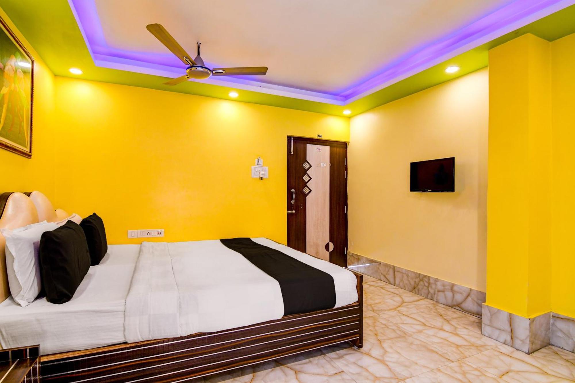 Super Collection O Raj Guest House Near Kolkata Airport Gauripur  Bagian luar foto