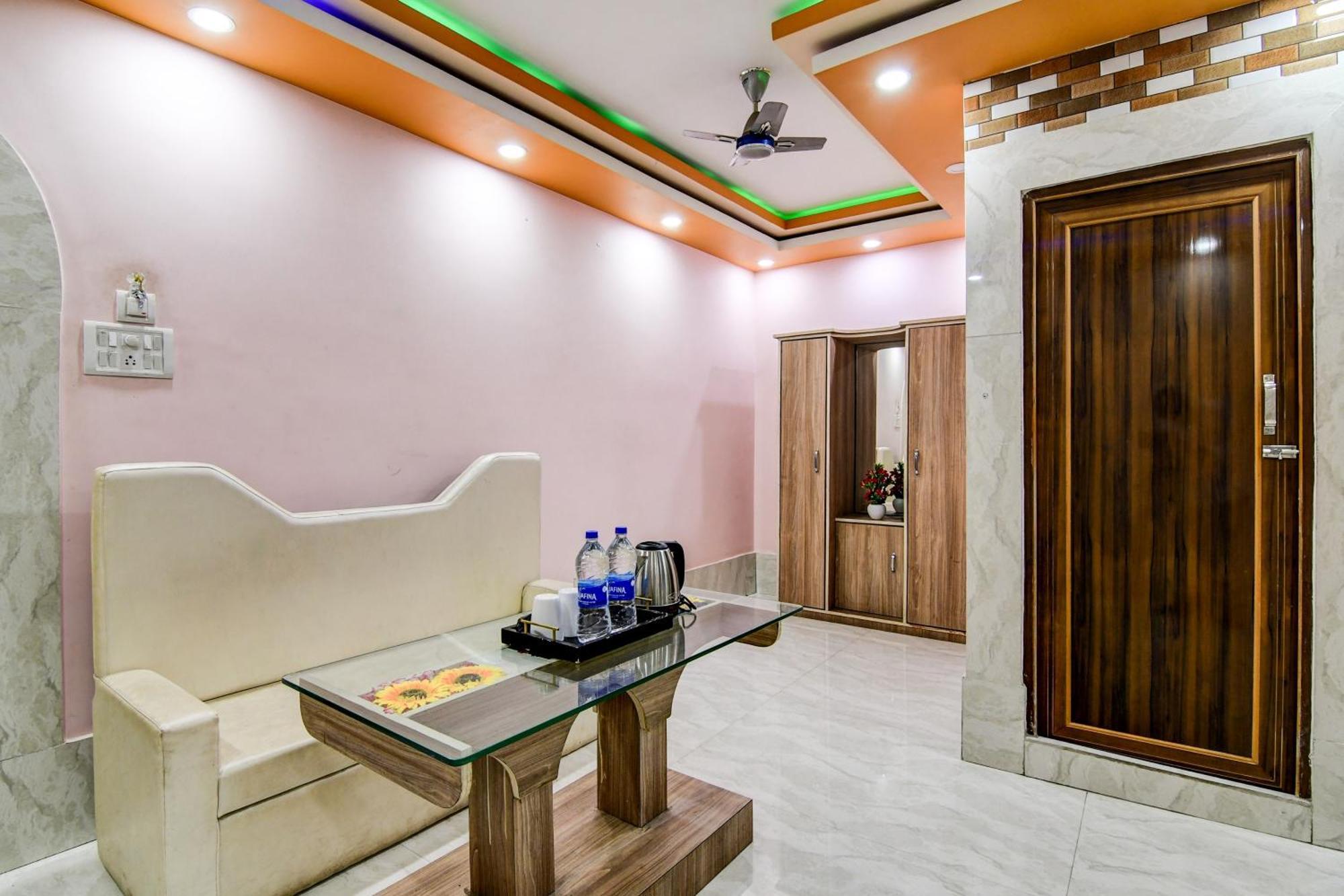 Super Collection O Raj Guest House Near Kolkata Airport Gauripur  Bagian luar foto