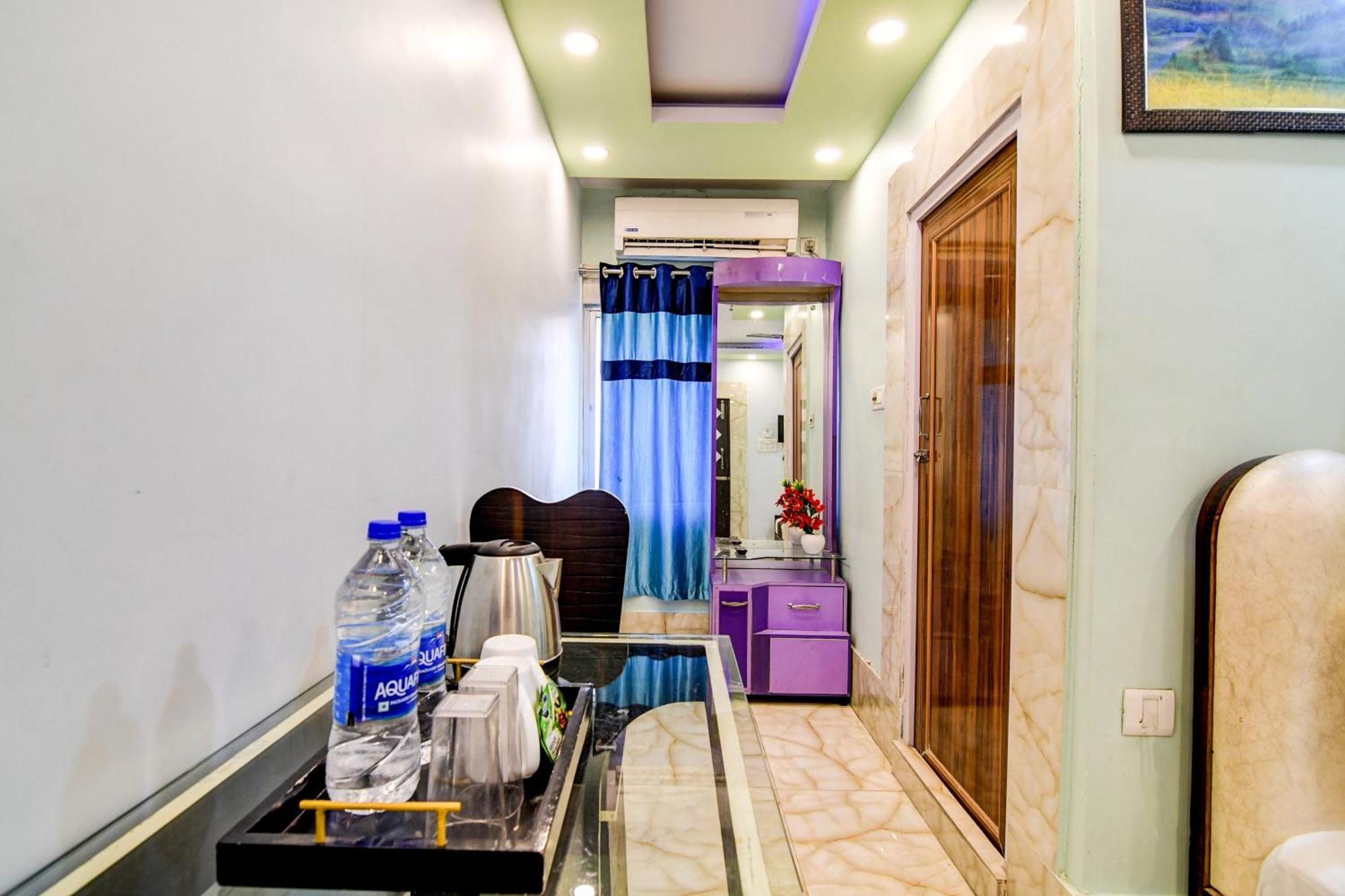 Super Collection O Raj Guest House Near Kolkata Airport Gauripur  Bagian luar foto