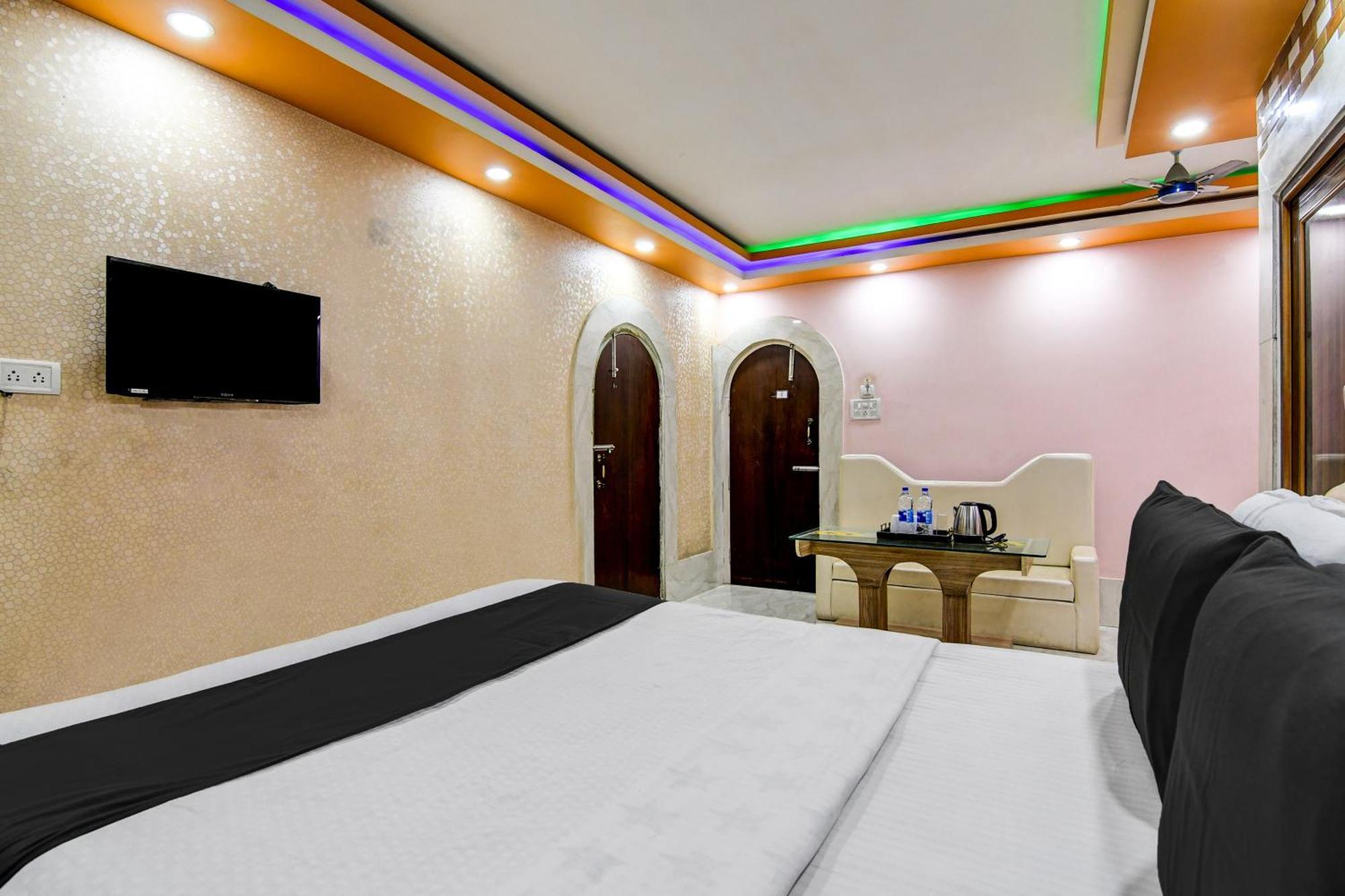 Super Collection O Raj Guest House Near Kolkata Airport Gauripur  Bagian luar foto