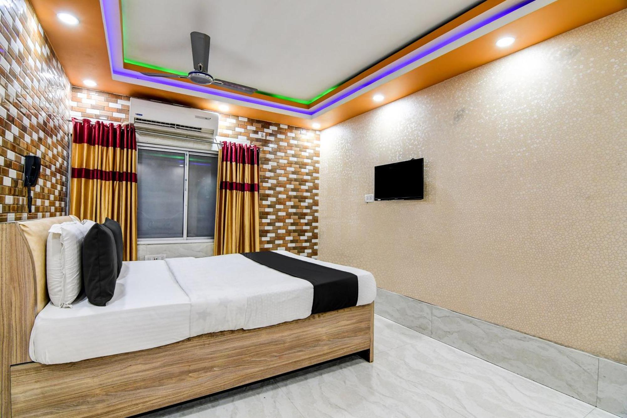 Super Collection O Raj Guest House Near Kolkata Airport Gauripur  Bagian luar foto