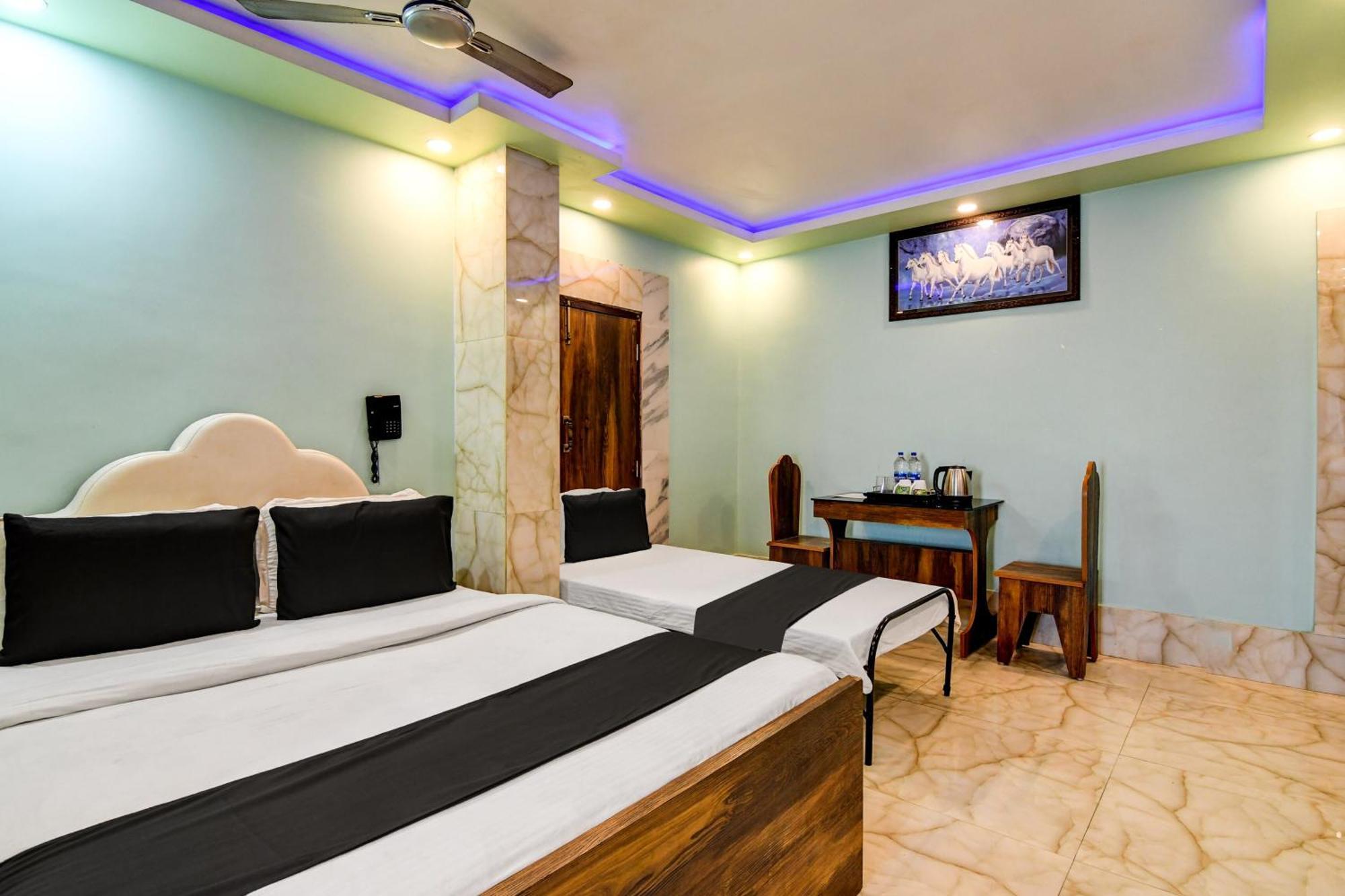 Super Collection O Raj Guest House Near Kolkata Airport Gauripur  Bagian luar foto