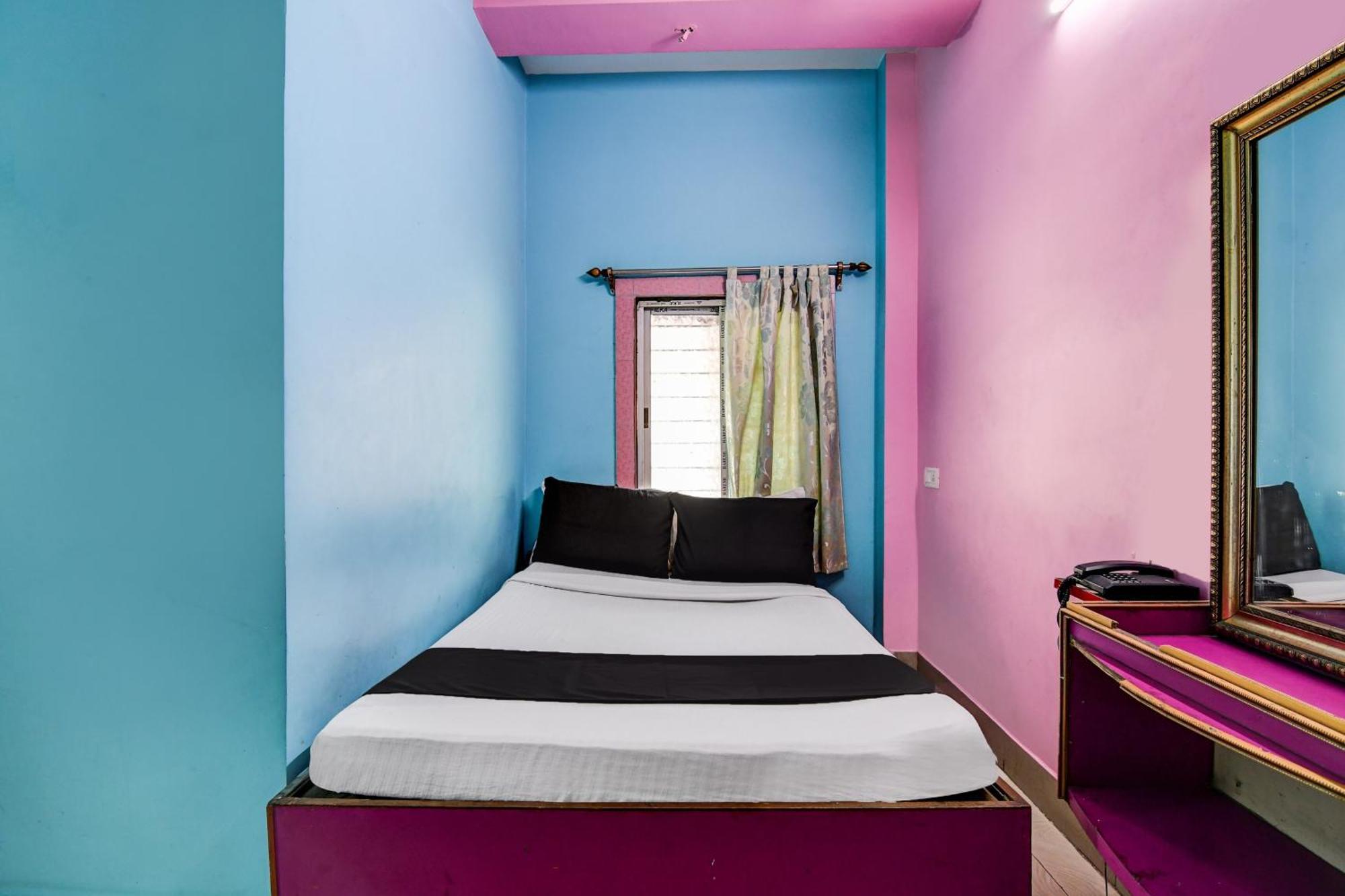 Super Collection O Raj Guest House Near Kolkata Airport Gauripur  Bagian luar foto
