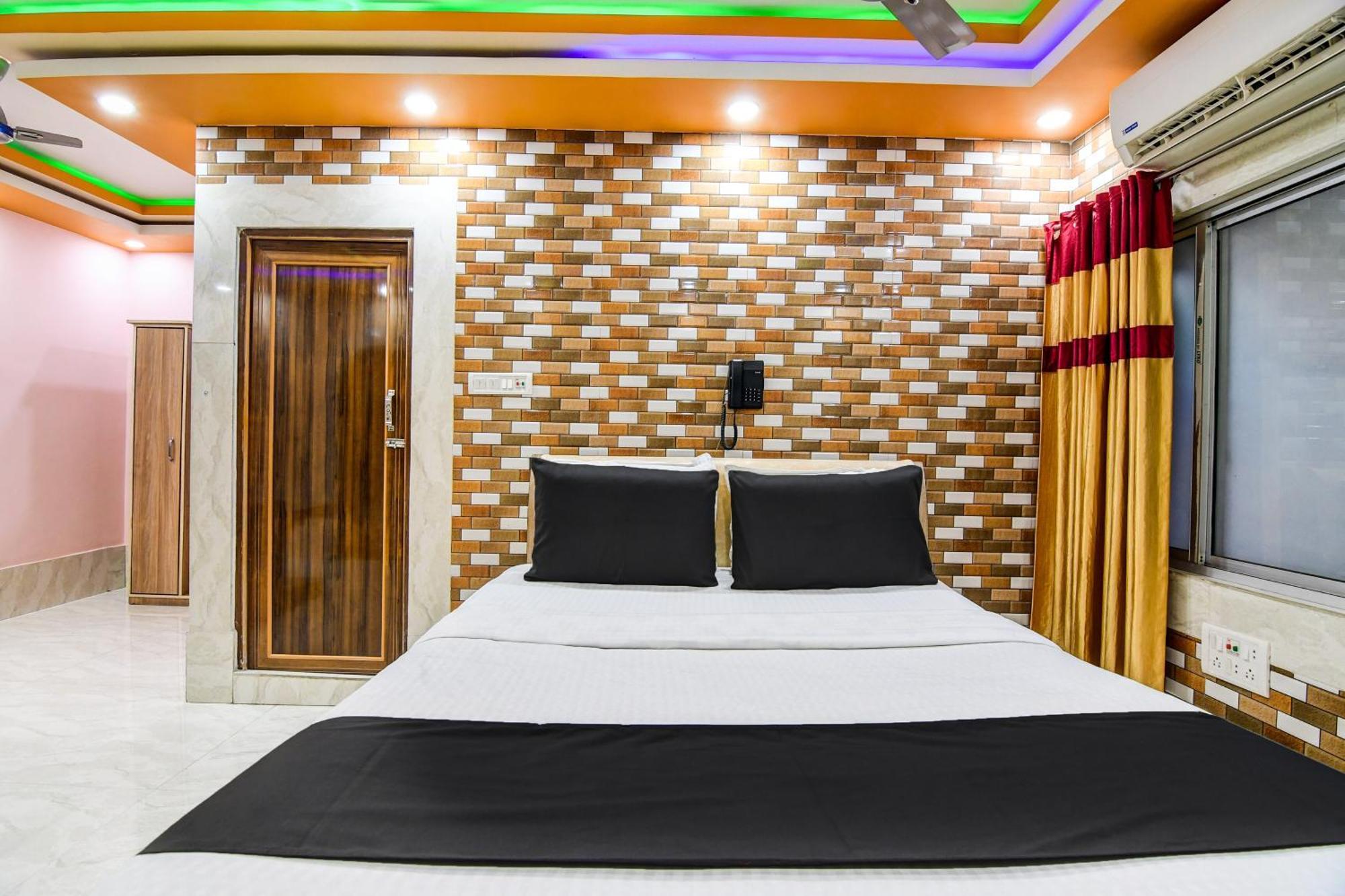 Super Collection O Raj Guest House Near Kolkata Airport Gauripur  Bagian luar foto